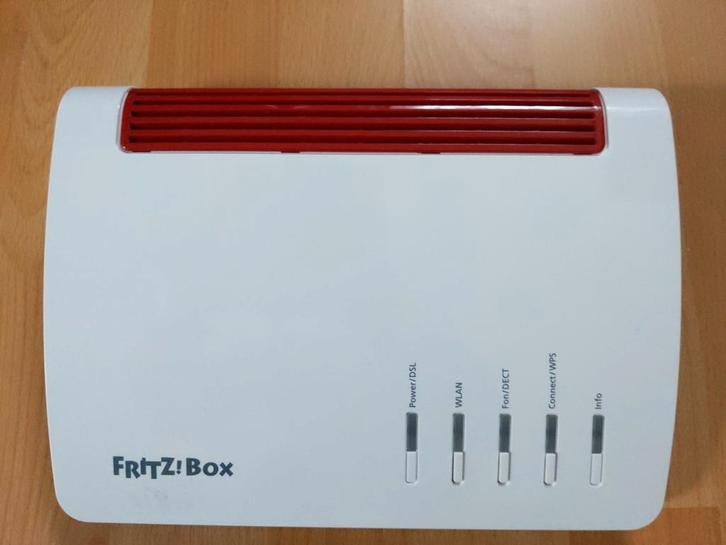 Fritzbox 7590 Router met Modem, Computers en Software, Routers en Modems, Gebruikt, Router met modem, Ophalen of Verzenden