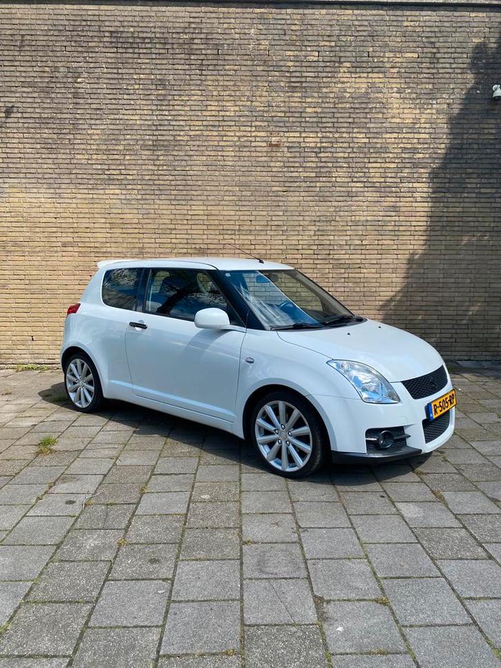 Suzuki Swift Sport 1.6 Metallic White, Auto's, Suzuki, Particulier, Swift, Airbags, Airconditioning, Centrale vergrendeling, Climate control