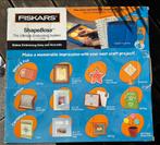 Fiskars ShapeBoss Embossing - Nieuw!, Ophalen of Verzenden, Nieuw, Gereedschap of Toebehoren