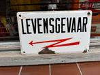 Vintage Emaille Bord - Levensgevaar, Antiek en Kunst, Antiek | Emaille, Ophalen of Verzenden