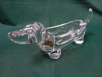 Teckel van glas. beschikbaar voor biedingen