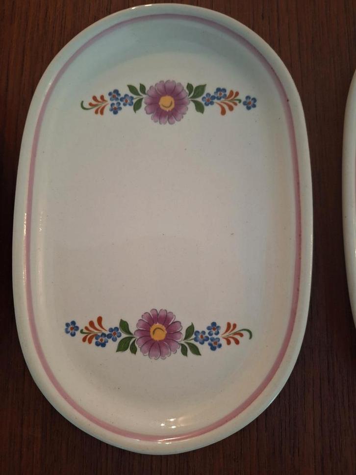 Vintage ontbijtschaaltjes Torgau (4), Huis en Inrichting, Keuken | Servies, Zo goed als nieuw, Schaal of Schalen, Overige stijlen