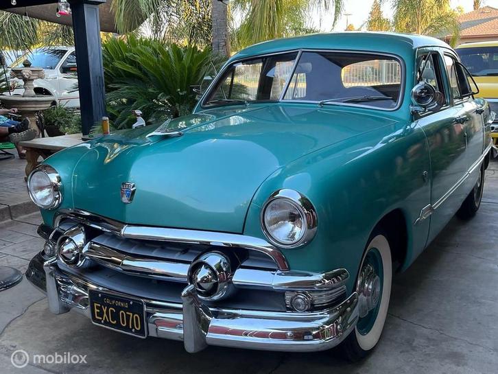 Ford custom Sedan, Auto's, Oldtimers, Particulier, Te koop, Metallic lak, Ford USA, Benzine, Sedan, Handgeschakeld, Groen, Achterwielaandrijving