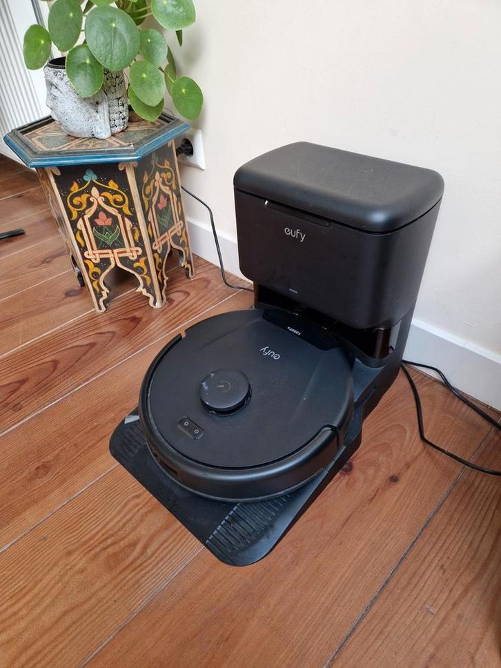 Eufy L60 Robotstofzuiger met zelfleegstation, Witgoed en Apparatuur, Stofzuigers, Zo goed als nieuw, Robotstofzuiger, Minder dan 1200 watt