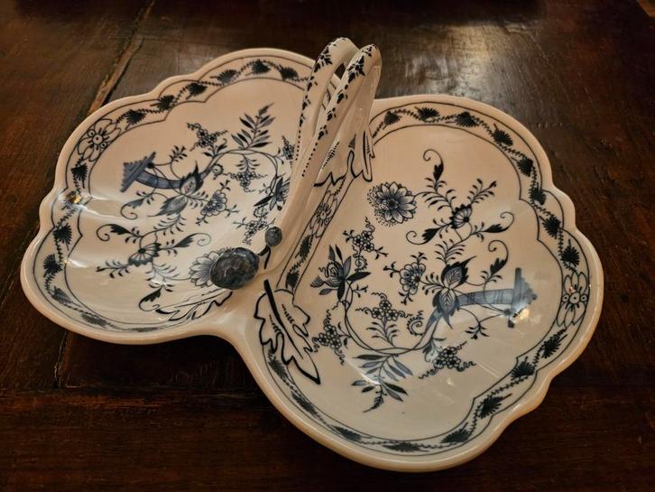 Swiebelmuster schaal porselein, Antiek en Kunst, Antiek | Schalen, Ophalen of Verzenden