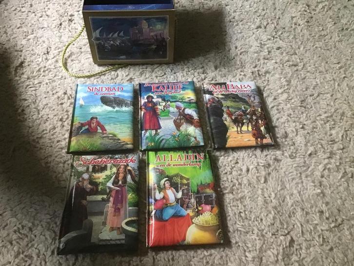 Sprookjes uit Duizend-en-een-nacht Boekenset opbr giro555, Boeken, Sprookjes en Fabels, Zo goed als nieuw, Ophalen of Verzenden