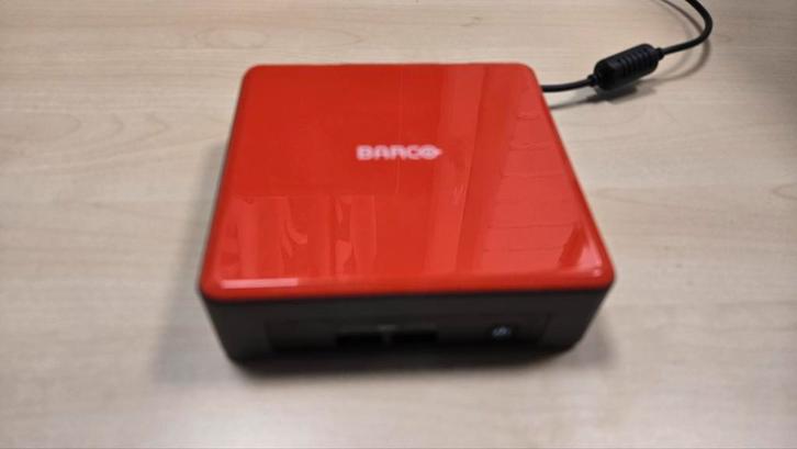 NUC BLKNUC7i3DNKE, Computers en Software, Barebones, Zo goed als nieuw, Ophalen of Verzenden