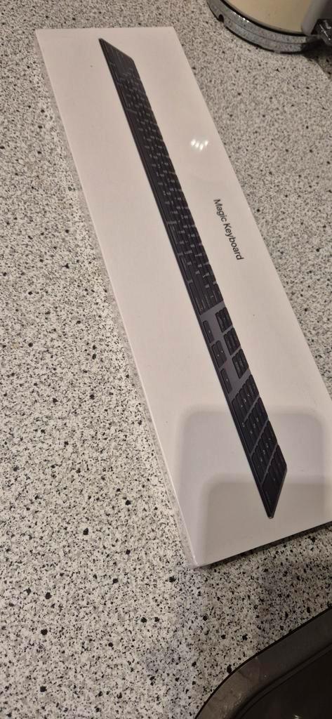 Apple Magic Keyboard met numeriek keypad - Nieuw!, Computers en Software, Toetsenborden, Nieuw, Qwerty, Draadloos, Multimediatoetsen