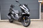 Honda PCX 125 Z.G.A.N. 2870 kms, Scooter, Bedrijf, 125 cc, 11 kW of minder