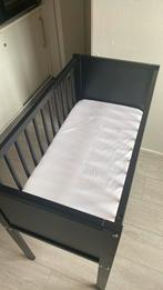 Wieg zwart hout cosleeper ledikantje, Kinderen en Baby's, Ophalen, Zo goed als nieuw, Wieg
