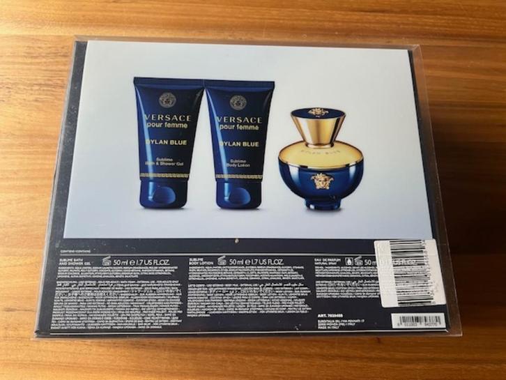 Cadeauset Versace Dylan Blue, eau de parfum, body lotion, dg, Sieraden, Tassen en Uiterlijk, Uiterlijk | Parfum, Nieuw, Ophalen of Verzenden