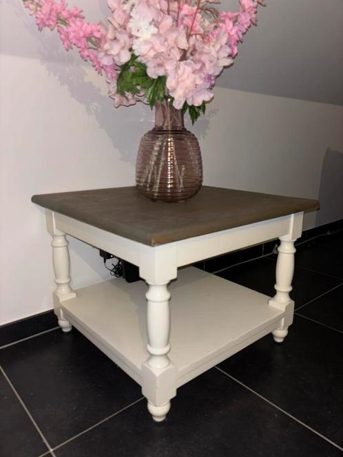 Houten vierkante salontafel (45 cm h / 59 cm lb), Huis en Inrichting, Tafels | Salontafels, Gebruikt, Minder dan 50 cm, 50 tot 100 cm