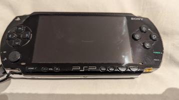PSP met 5 games en kabel - Werkt goed! beschikbaar voor biedingen