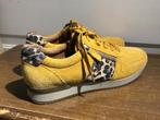 Gele Gabor schoenen - maat 40, Ophalen of Verzenden, Zo goed als nieuw, Geel, Sneakers of Gympen