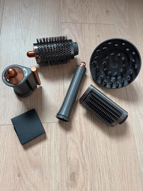 Dyson Airwrap Multi Styler opzetstukken, Sieraden, Tassen en Uiterlijk, Uiterlijk | Haarverzorging, Zo goed als nieuw, Föhn of Haardroger
