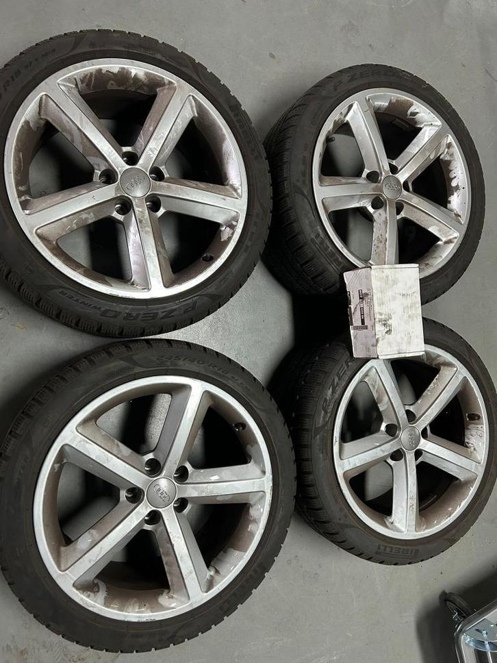 18 Inch originele AUDI A4 - A5  winterset. 5x112. WEG = WEG, Auto-onderdelen, Banden en Velgen, Banden en Velgen, Winterbanden