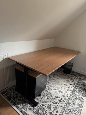Professioneel ergonomisch Bureau 200 x 100 zwart/houtkleur. beschikbaar voor biedingen