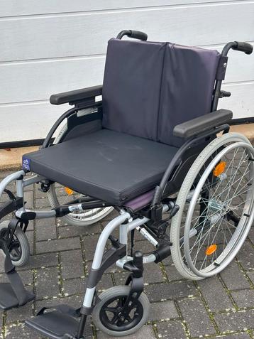 Extra brede inklapbare Rolstoel van Breezy , 57 cm zitbreed beschikbaar voor biedingen