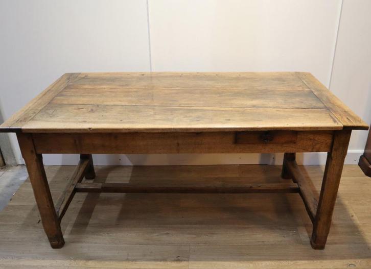 Antieke Franse notenhouten tafel, Antiek en Kunst, Antiek | Meubels | Tafels, Ophalen of Verzenden
