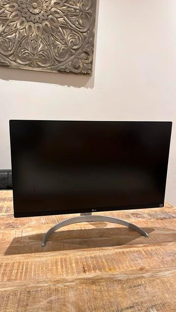 LG kantoor monitor 60hz beschikbaar voor biedingen