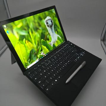 Surface Pro 1796 met Pen/ i5 7th generation / 256 GB SSD HD  beschikbaar voor biedingen