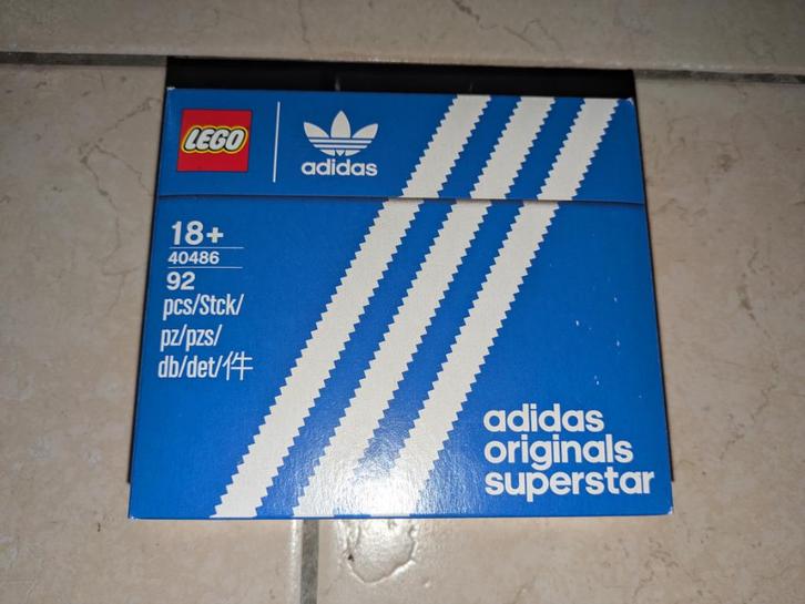 Lego - Mini Adidas Originals Superstar - 40486, Kinderen en Baby's, Speelgoed | Duplo en Lego, Nieuw, Lego, Complete set, Ophalen of Verzenden