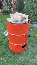 Vuurton 200L olievat gevuld met hout en bezorgd, Ophalen, Zo goed als nieuw