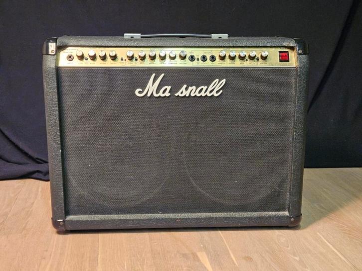 Marshall 8240 Valvestate Gitaarcombo met Chorus, Muziek en Instrumenten, Versterkers | Keyboard, Monitor en PA, Gebruikt, Overige typen