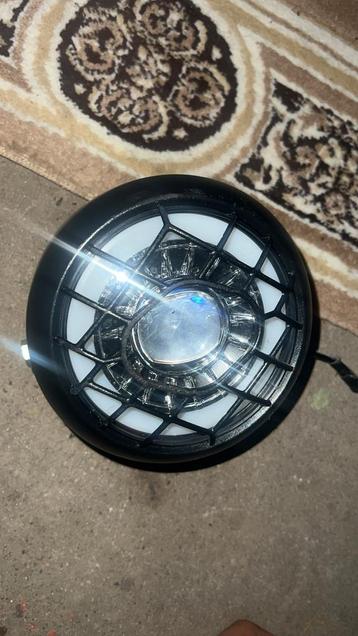 Ouxi lamp te koop beschikbaar voor biedingen