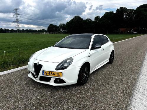 Alfa Romeo Giulietta 1.750 TBI Quadrifoglio | Squadra | Wit, Auto's, Alfa Romeo, Particulier, Giulietta, Benzine, Hatchback, Handgeschakeld