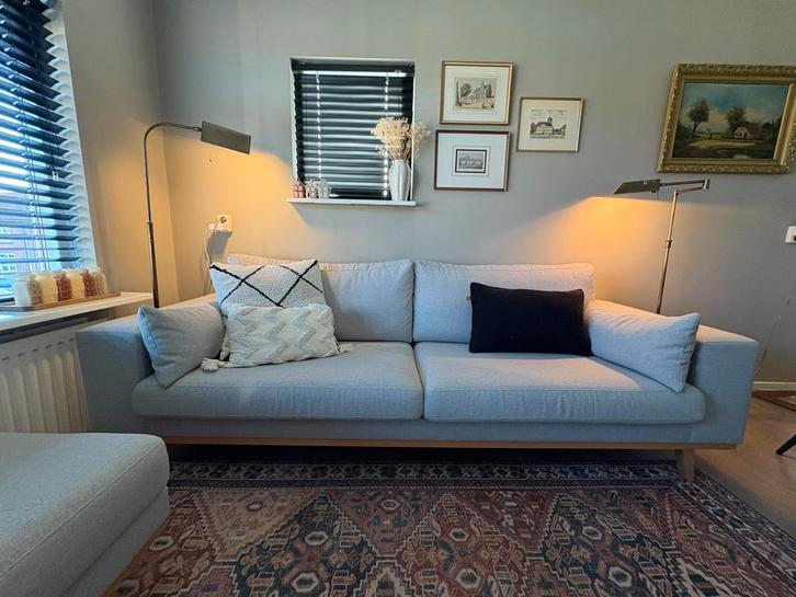 Nette bank + hocker van NOUS Wehkamp, Huis en Inrichting, Banken | Complete zithoeken, Zo goed als nieuw, Ophalen