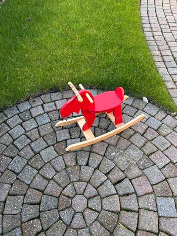 Rood houten schommel rendier IKEA EKORRE beschikbaar voor biedingen