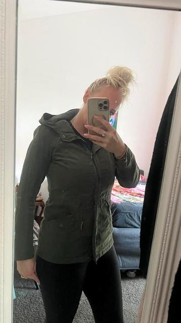 Only Tussenjas Maat M beschikbaar voor biedingen