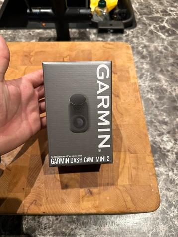 Garmini dash cam mini 2 beschikbaar voor biedingen
