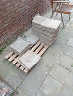 Gebruikte betontegels . 25 stuks, Tuin en Terras, Tegels en Klinkers, Ophalen, Gebruikt, Minder dan 5 m², Beton