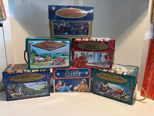 6 Sprookjes Koffertjes met Boekjes, Boeken, Sprookjes en Fabels, Gelezen, Ophalen of Verzenden