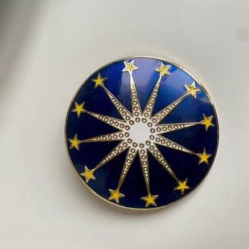 Behave emaille Cloisonné broche rond met sterren blauw  beschikbaar voor biedingen