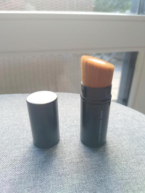 BareMinerals BarePro Foundation Brush, Sieraden, Tassen en Uiterlijk, Uiterlijk | Cosmetica en Make-up, Zo goed als nieuw, Ophalen of Verzenden