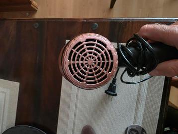 Een zo goed als nieuwe haar fohn droger te koop beschikbaar voor biedingen