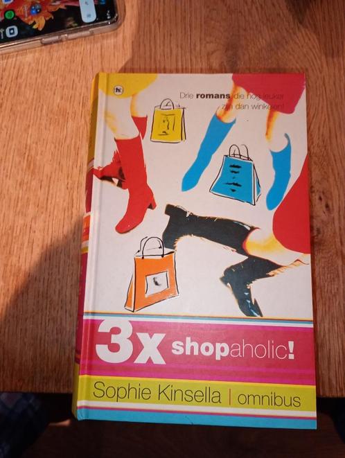 3x Shopaholic omnibus -Sophie Kinsella, Boeken, Chicklit, Gelezen, Ophalen of Verzenden