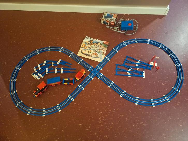 lego 181 vintage trein met 4,5 en 12 v accesoires grote set, Kinderen en Baby's, Speelgoed | Duplo en Lego, Gebruikt, Ophalen of Verzenden