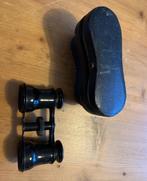 Oud verrekijkertje in etui, Ophalen