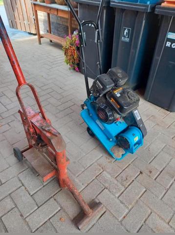 Trilplaat & Stenenknipper te Huur beschikbaar voor biedingen