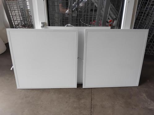 Led Paneel gebruikt 60x60 en 30x120 LED Batten 120 + 150cm, Huis en Inrichting, Lampen | Plafondlampen, Zo goed als nieuw, Glas