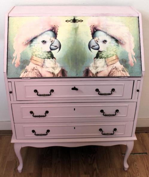 Een roze secretaire “Papegaai”, 3 lades, klep, bureau, buro, Huis en Inrichting, Bureaus, Zo goed als nieuw, Verzenden