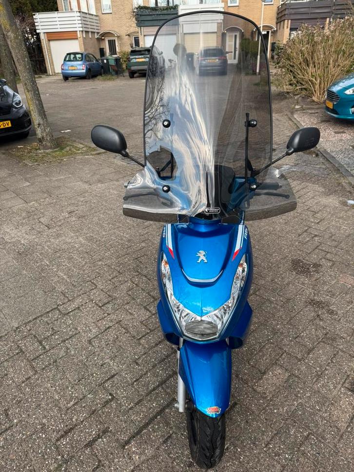 2020 Peugeot kisbee RS, Fietsen en Brommers, Scooters | Peugeot, Zo goed als nieuw, Overige modellen, Benzine, Ophalen