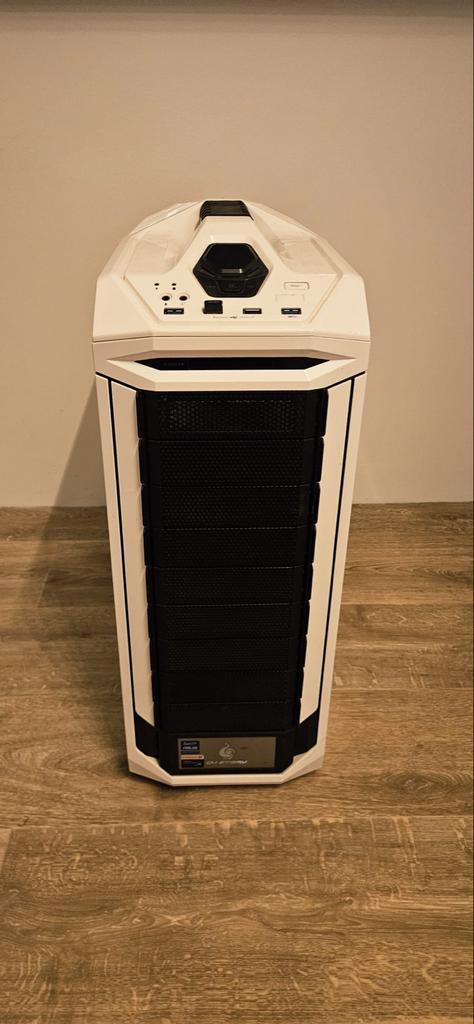 Nette PC Kast - Goed Onderhouden, Computers en Software, Computerbehuizingen, Zo goed als nieuw, Ophalen of Verzenden