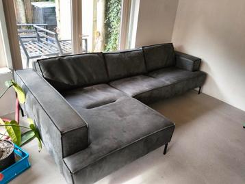 Nette, ruime bank - 300cm breed beschikbaar voor biedingen