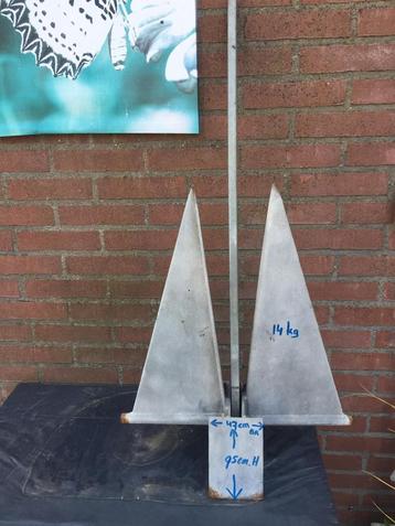 Anker 14 kg Groot 47 cm Breed en 95 cm Hoog. beschikbaar voor biedingen