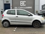 Volkswagen Fox 1.2 Trendline | Radio | APK tot 01-07-2026 |, Auto's, Volkswagen, Voorwielaandrijving, Stof, Zwart, 4 stoelen